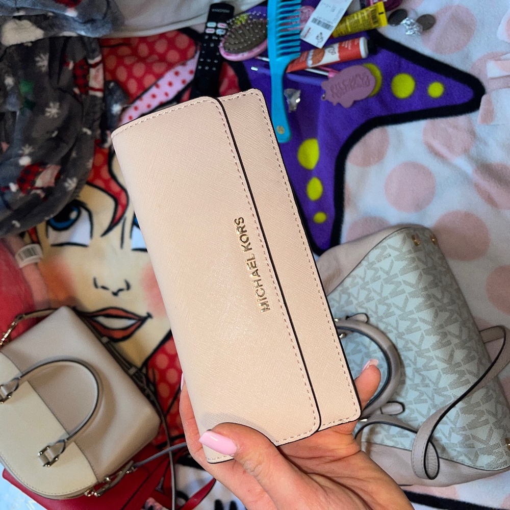 Michael Kors wallet